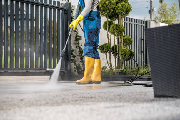 Best Garage Pressure Washing  in Breinigsville, PA